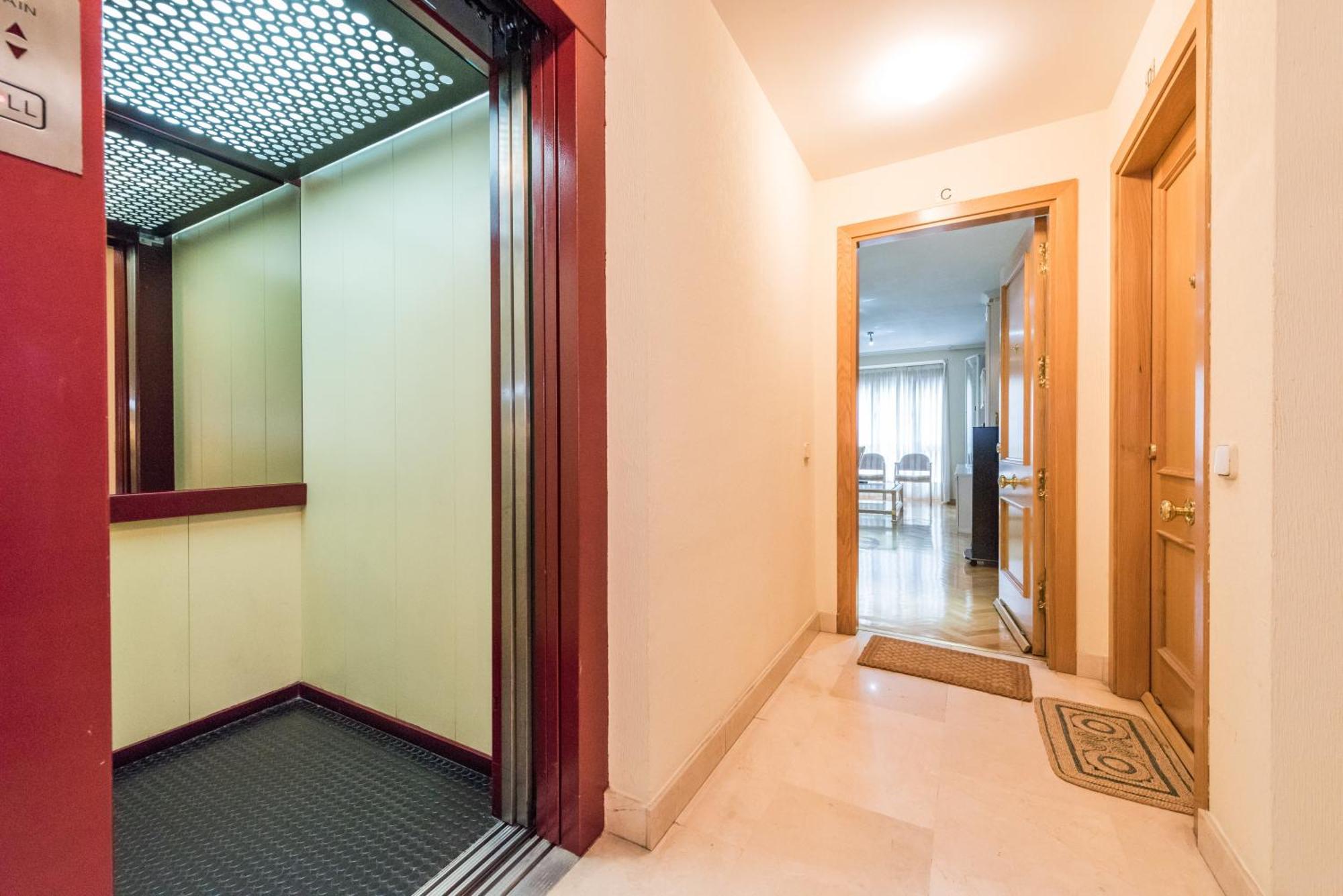 IFEMA-Mar de Cristal Appartement Madrid Buitenkant foto