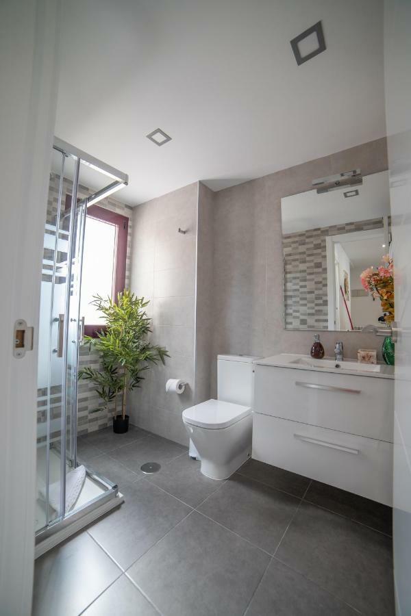 IFEMA-Mar de Cristal Appartement Madrid Buitenkant foto